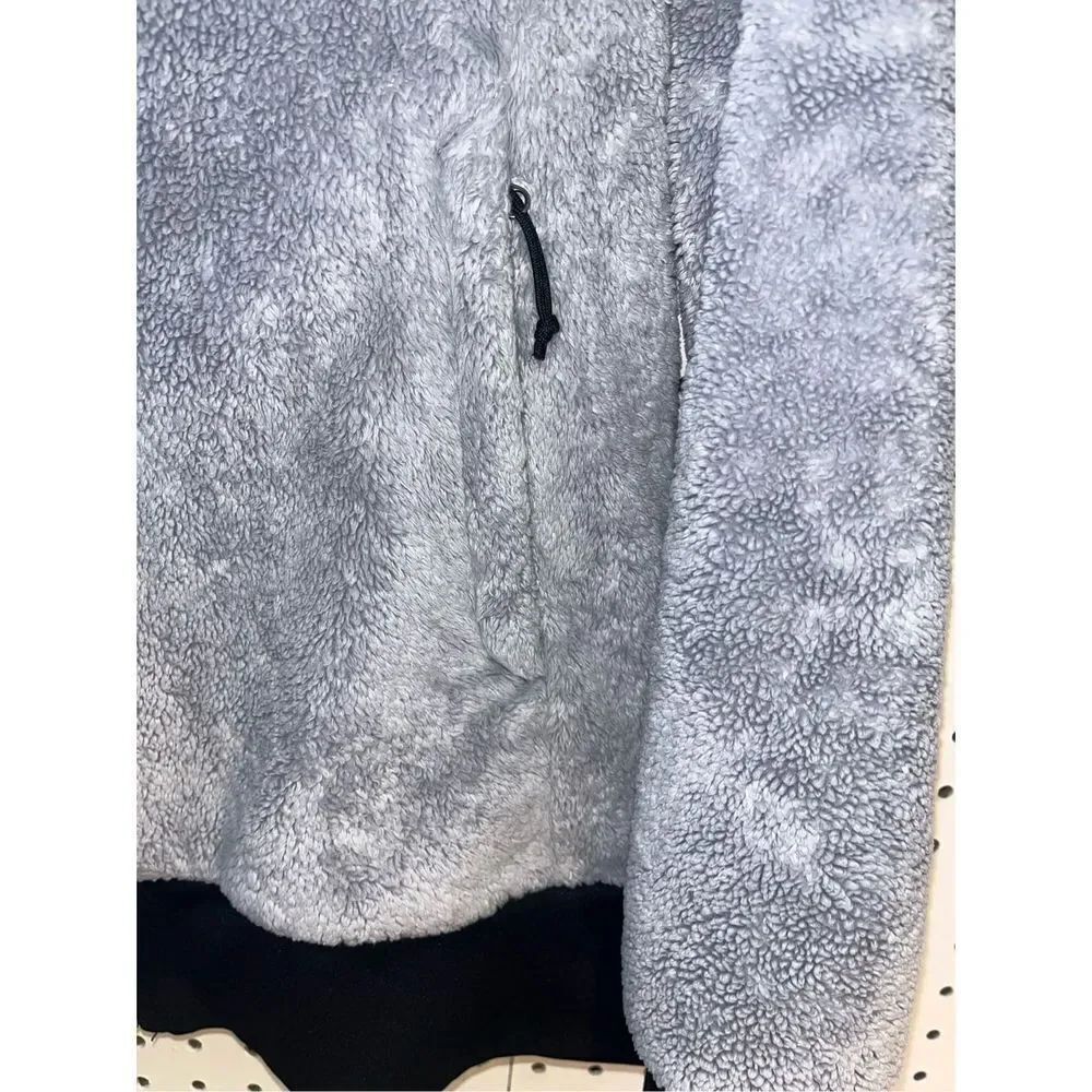 The Northface fuzzy jacket - Picture 4 of 7